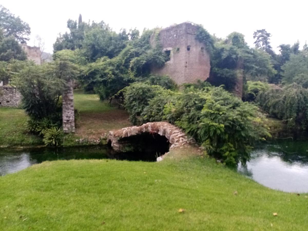 La Bella Ninfa Bed and Breakfast Sermoneta Buitenkant foto