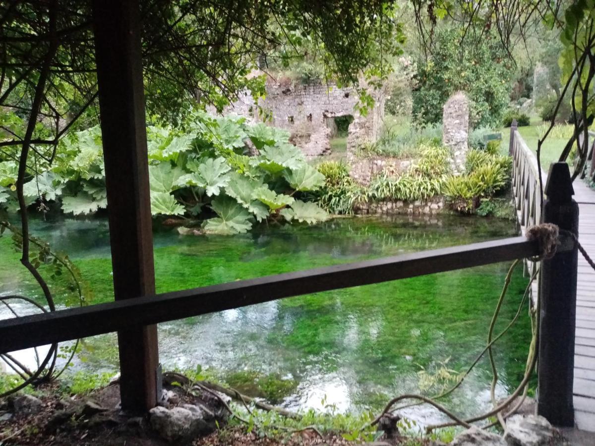 La Bella Ninfa Bed and Breakfast Sermoneta Buitenkant foto